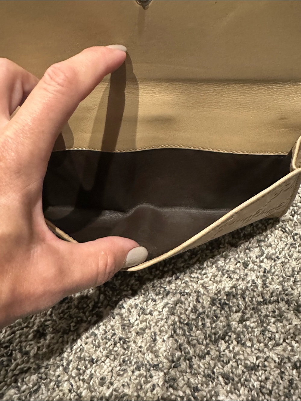 Gucci Metallic Tan GG Embossed Continental Wallet - Picture 3 of 12